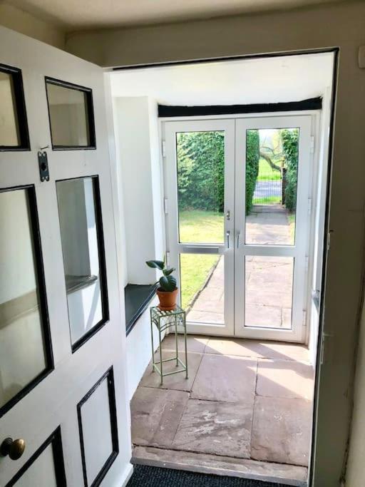 Cosy Farmhouse Escape In Monmouthshire Villa Wolves Newton Exterior foto